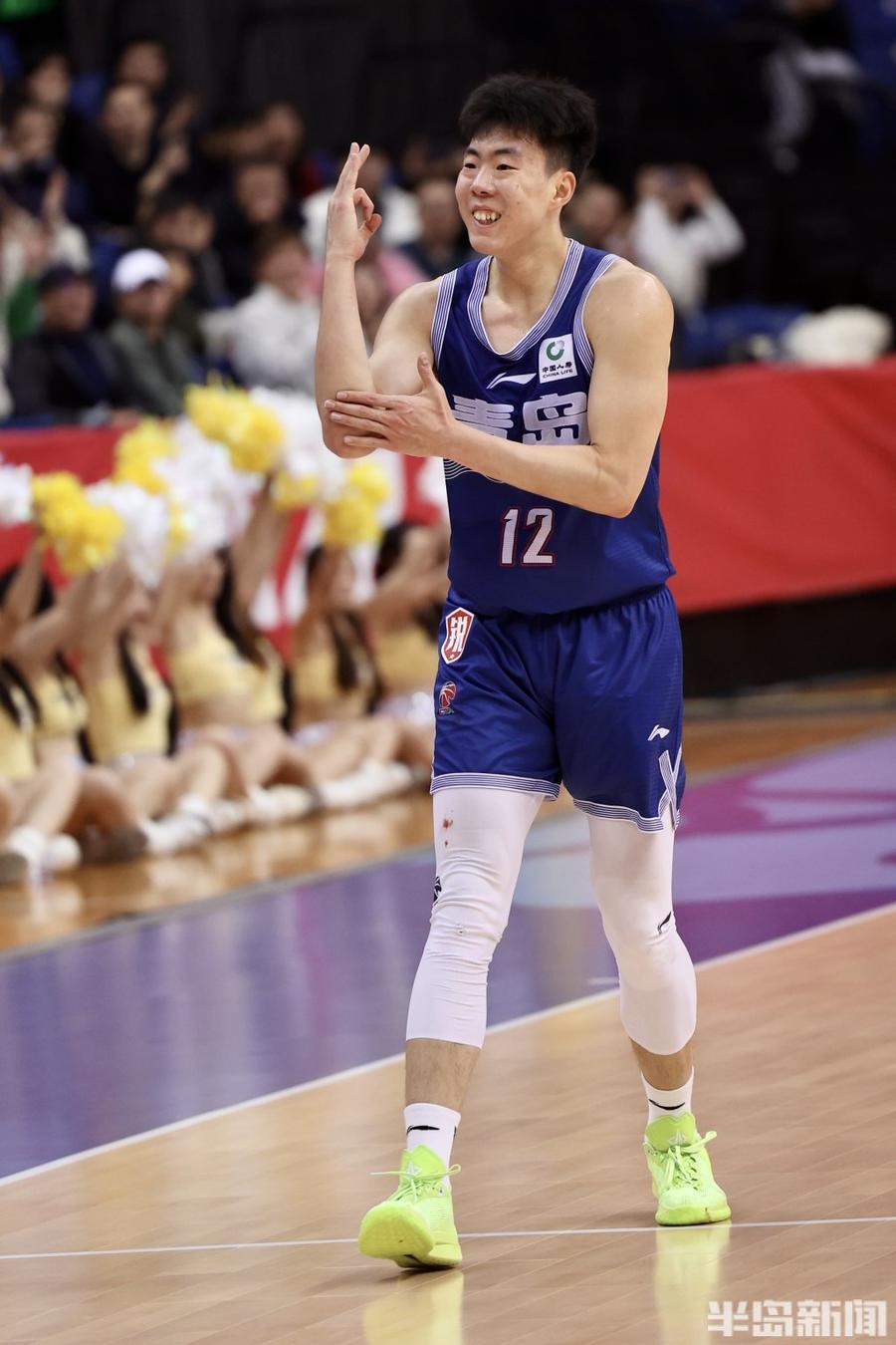 包含连胜势头难挡！体操豪取十连胜的词条