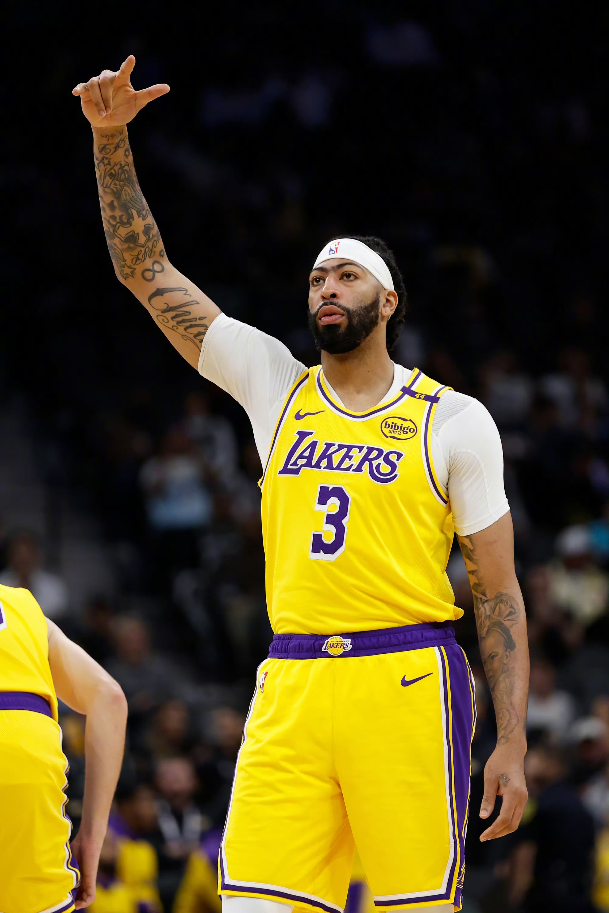 马刺力克灰熊，詹姆斯刷新纪录