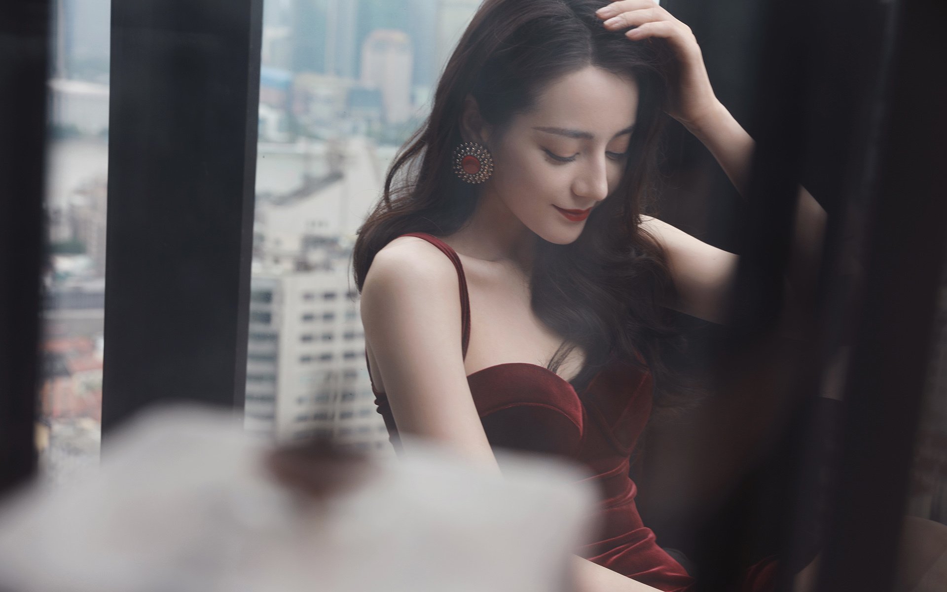 跨联盟焦点战，莫兰特48分证明王者归来，新疆铁血防守粉碎独行侠