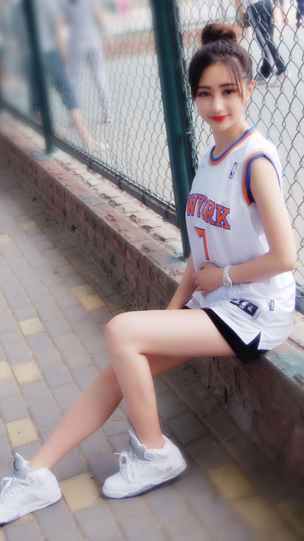 开云体育APP下载-当蜂鸣响彻钱塘江，米切尔71分之夜如何点燃黄蜂与浙江队的唯一对决？